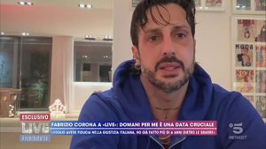 foto Fabrizio Corona a Live-Non è la D'Urso