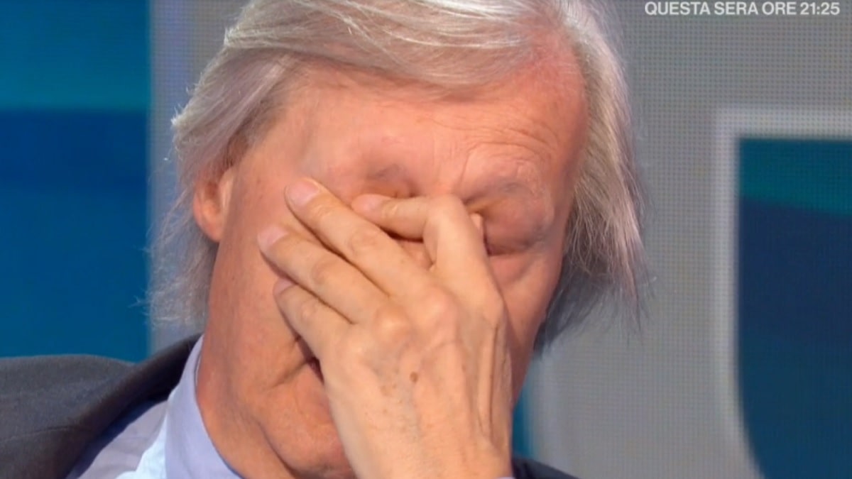 foto di Vittorio Sgarbi in lacrime a Io e Te