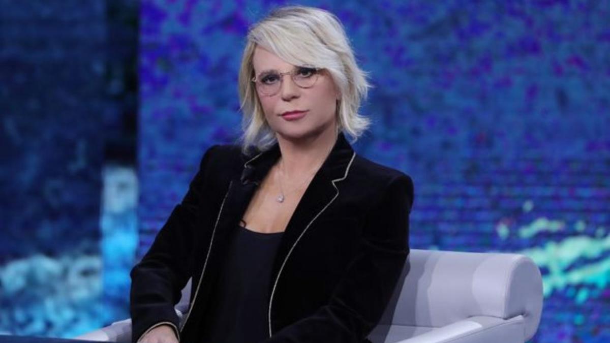 foto maria de filippi ospite a domenica in