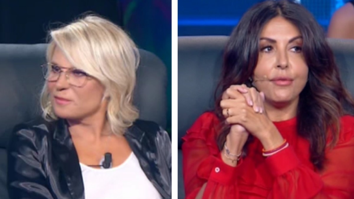 Foto Sabrina Ferilli offesa Maria De Filippi