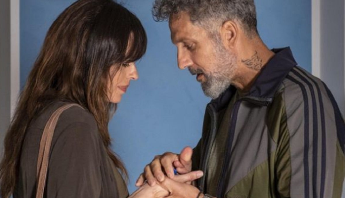 Foto Beppe Fiorello e Claudia Pandolfi Gli Orologi Del Diavolo