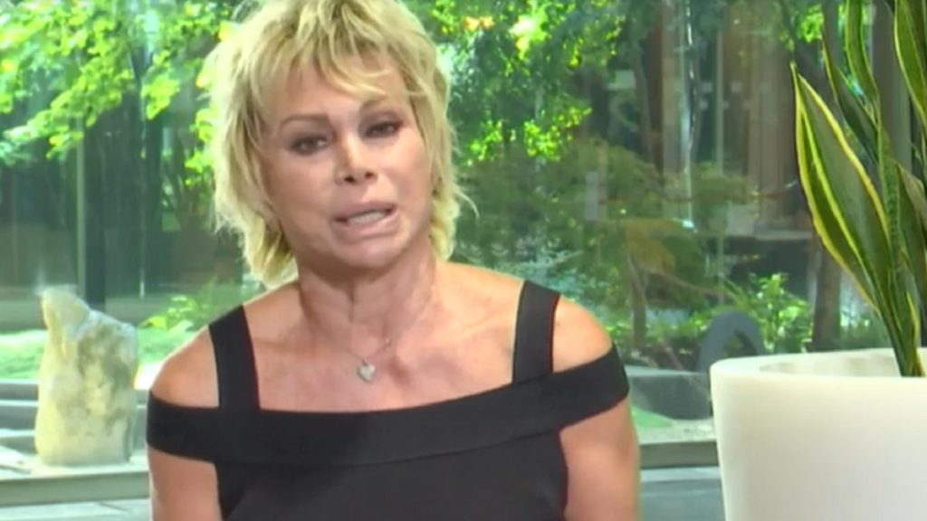 Carmen Russo cos'è successo dopo la telefonata della Carrà a Tale e Quale LaNostraTv Carmen Russo cos'è successo dopo la telefonata della Carrà a Tale e Quale LaNostraTv