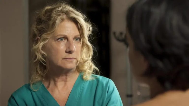 Serie Tv Ironica Sulla Vita Dei Camici Bianchi