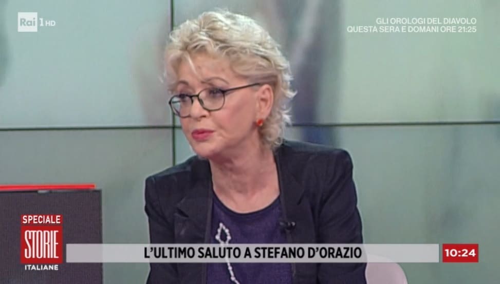 foto di Enrica Bonaccorti turbata a Storie Italiane