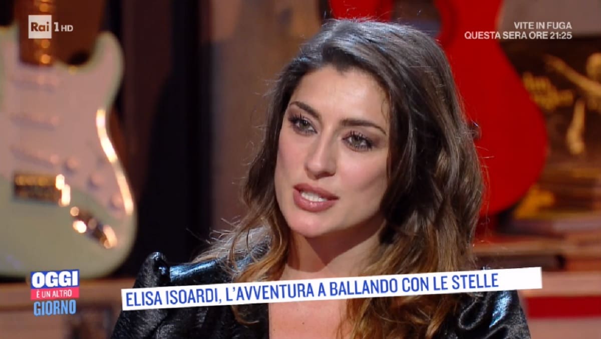 foto di Elisa Isoardi ospite di Serena Bortone