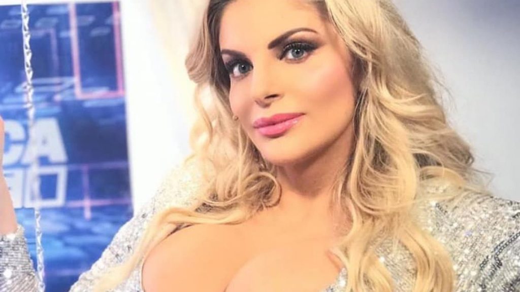 Francesca Cipriani La Pupa E Il Secchione