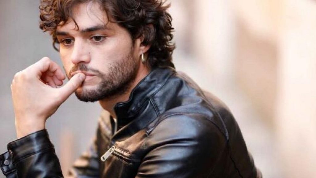 Che Dio ci aiuti 6, Erasmo Ferri: chi è l'attore Erasmo Genzini