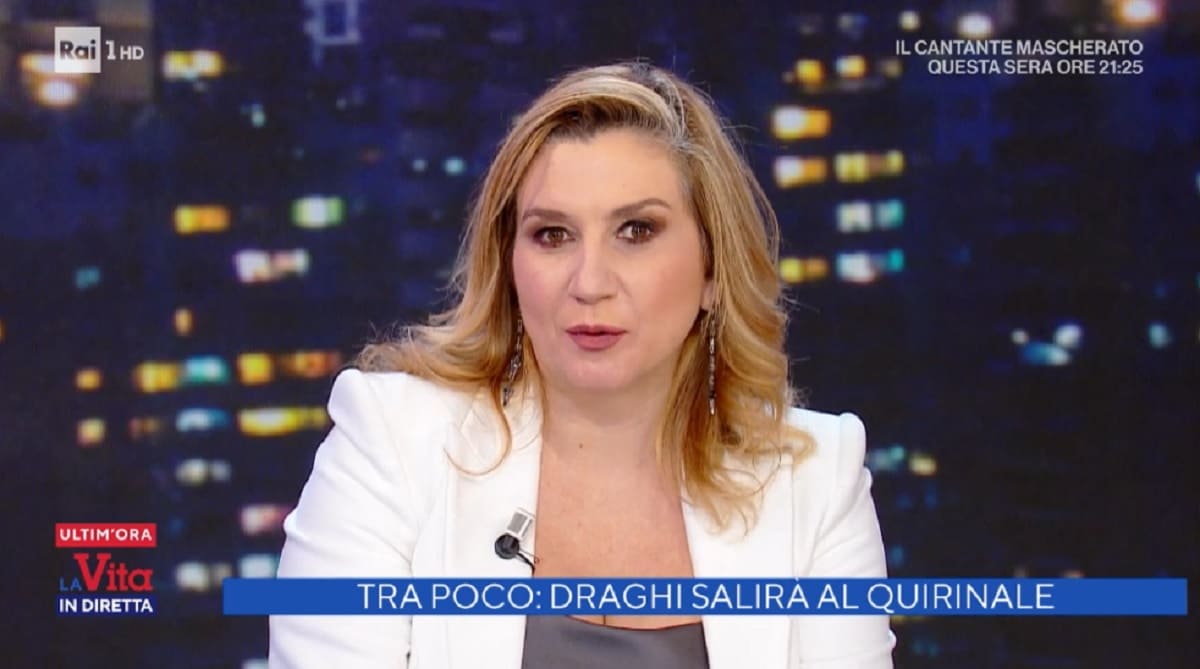 foto di Serena Bortone a La vita in diretta