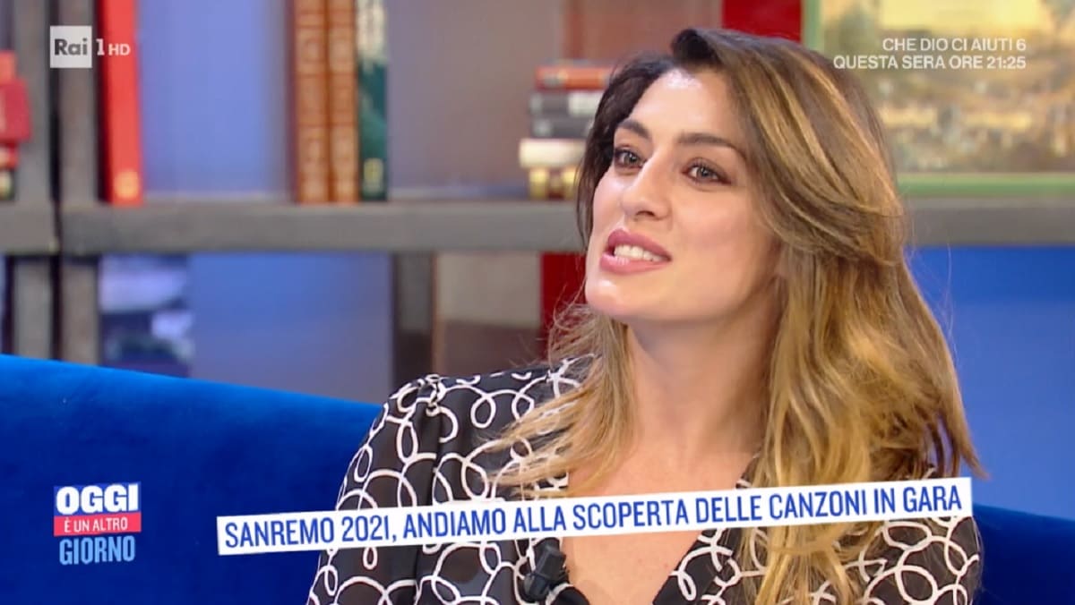 foto di Elisa Isoardi a Oggi è un altro giorno dell'11 febbraio