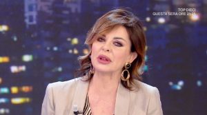 foto di Alba Parietti a La vita in diretta del 30 aprile