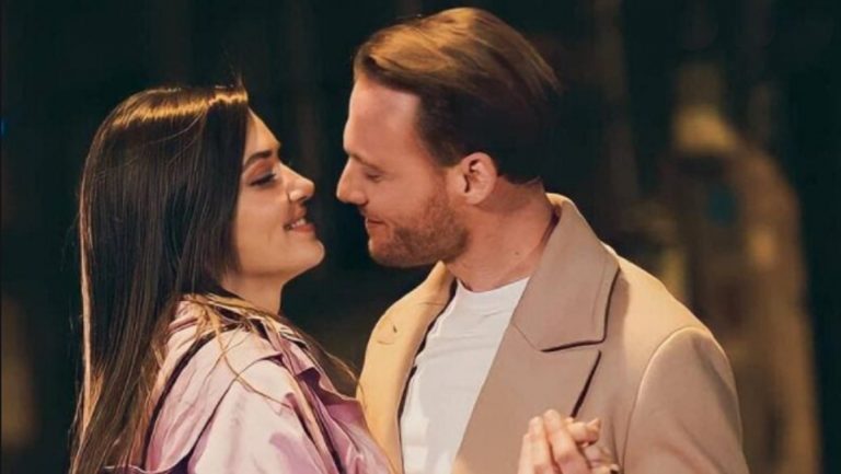 Hande Ercel E Kerem Bursin Si Sono Lasciati