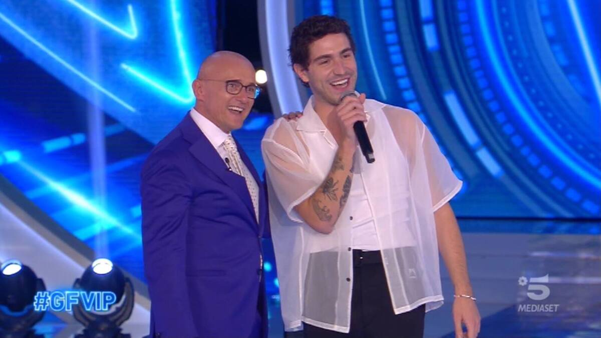 foto Tommaso Zorzi sorpresa gfvip