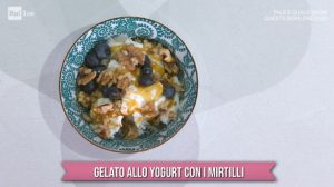Foto Gelato Allo Yogurt Con Mirtilli E Sempre Mezzogiorno