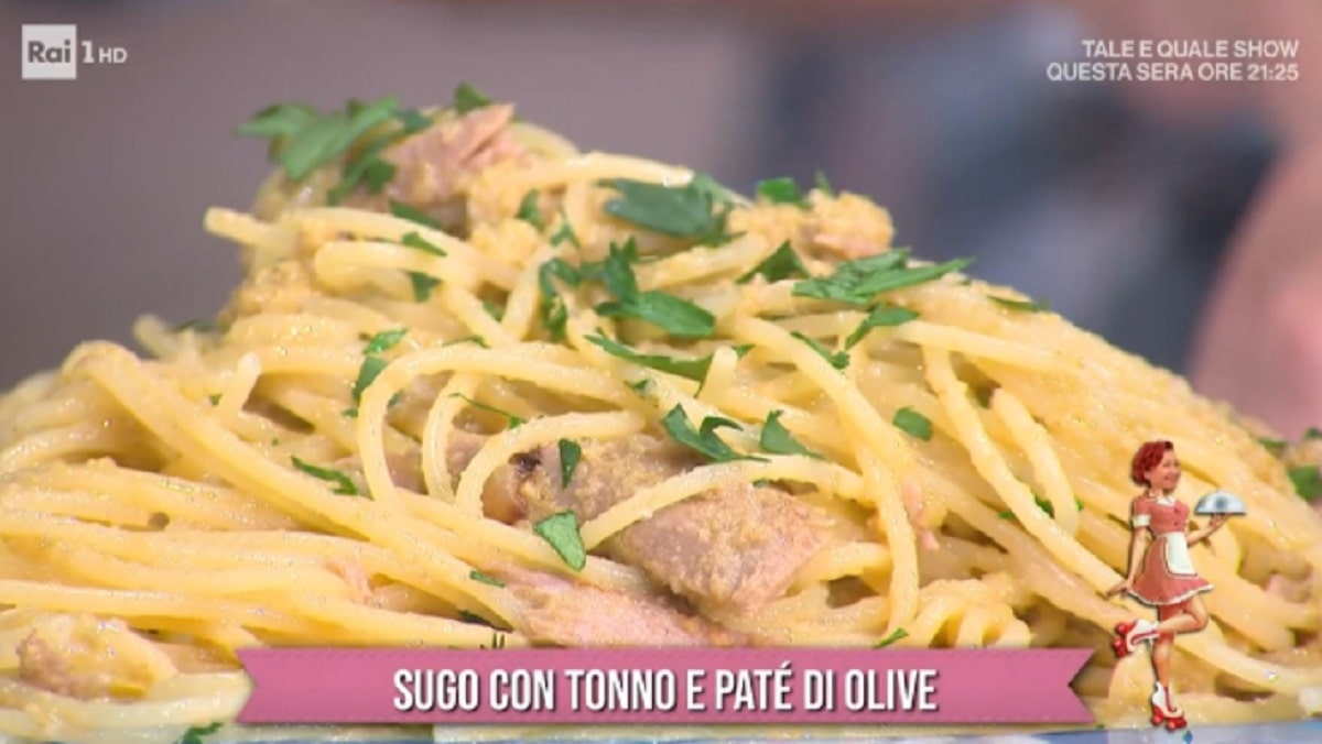 Foto Sugo Con Tonno E Pate Di Olive E Sempre Mezzogiorno Zia Cri