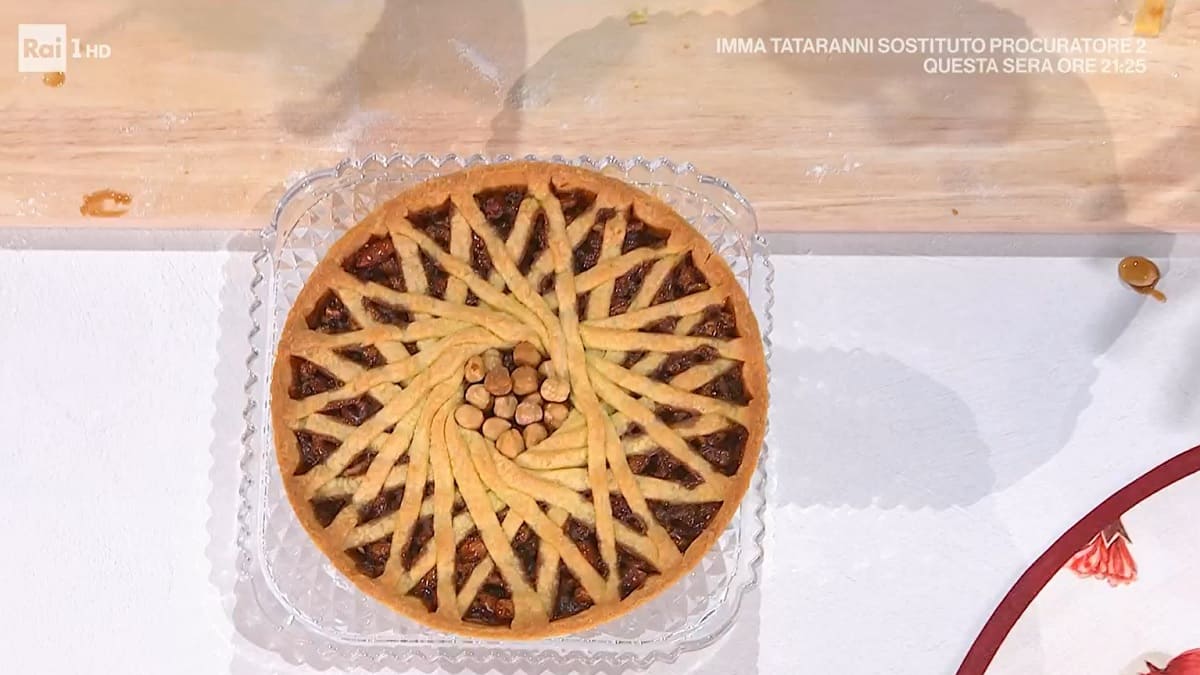 foto crostata frutta secca È sempre mezzogiorno