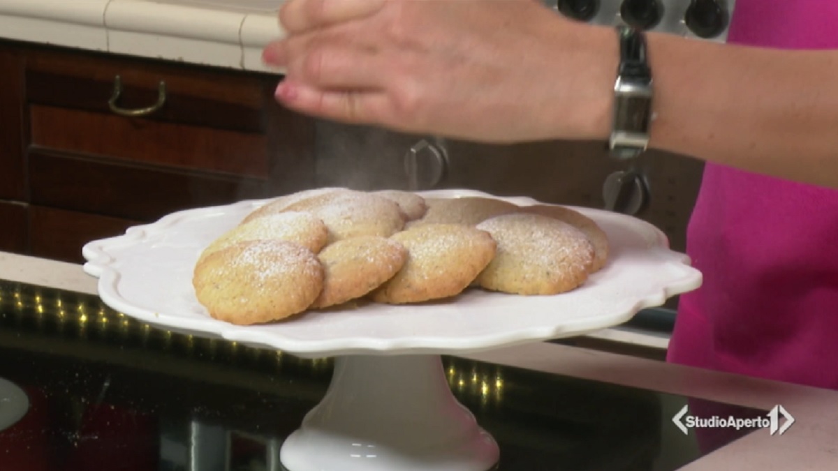 foto frollini ai pistacchi cotto e mangiato