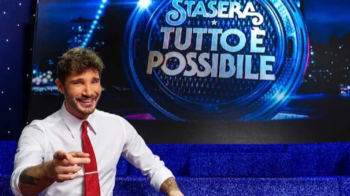 Foto Stefano De Martino novità Rai2