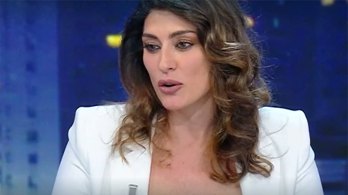 foto Elisa Isoardi a La vita in diretta