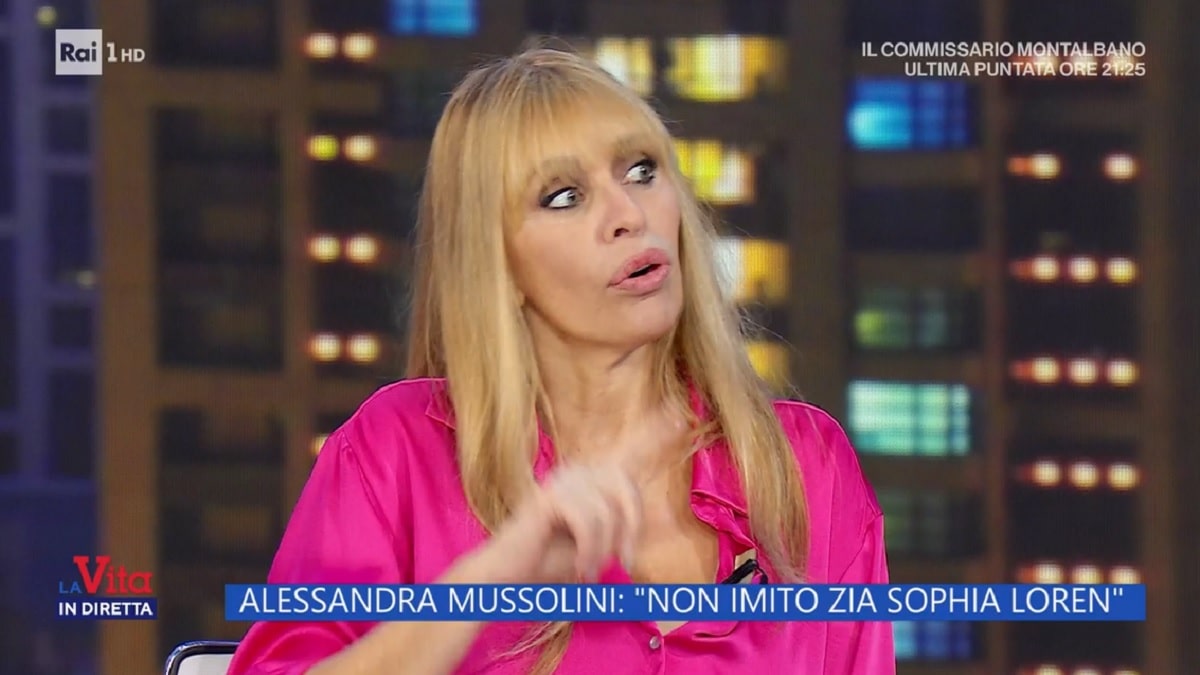 foto Alessandra Mussolini 26 ottobre