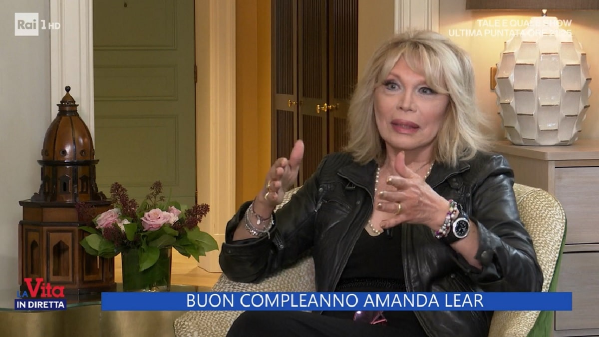 foto Amanda Lear 18 novembre