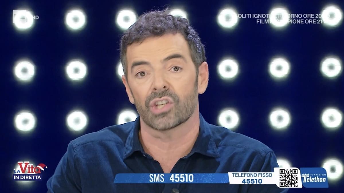 foto alberto matano la vita in diretta