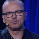 Gigi D’Alessio e il rapporto con i figli: “Non li ho mai condizionati”