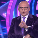 Alfonso Signorini offeso da Daniele Dal Moro: “Il GF Vip non è una me**a”