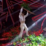 Blanco e il palco distrutto a Sanremo: scatta la denuncia per danneggiamento