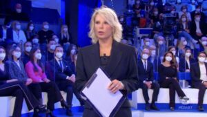 foto maria de filippi c'è posta per te