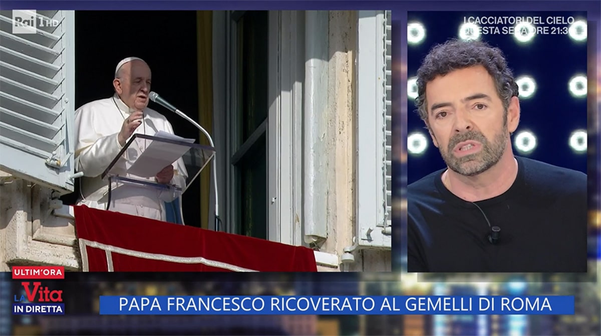 foto Alberto Matano e il Papa a La vita in diretta