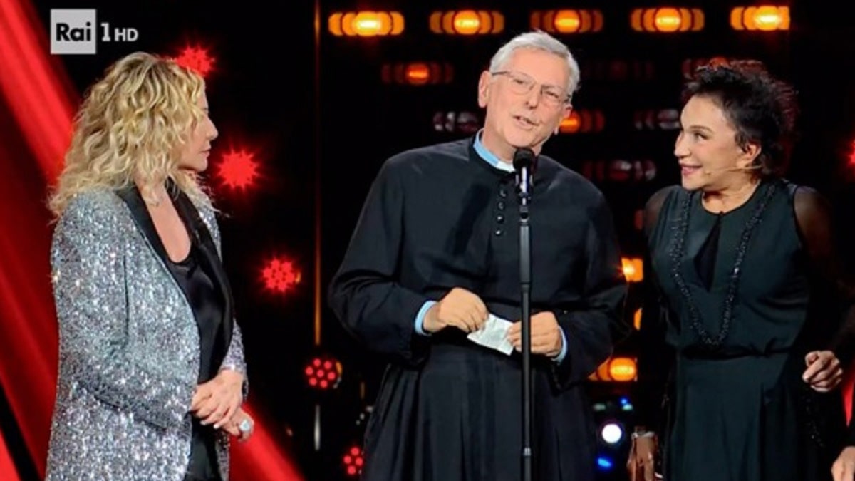 foto Antonella Clerici, Don Bruno e I Ricchi e Poveri a The Voice Senior