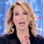 Barbara d’Urso colpita da una brutta notizia: cos’è successo e come l’ha saputo