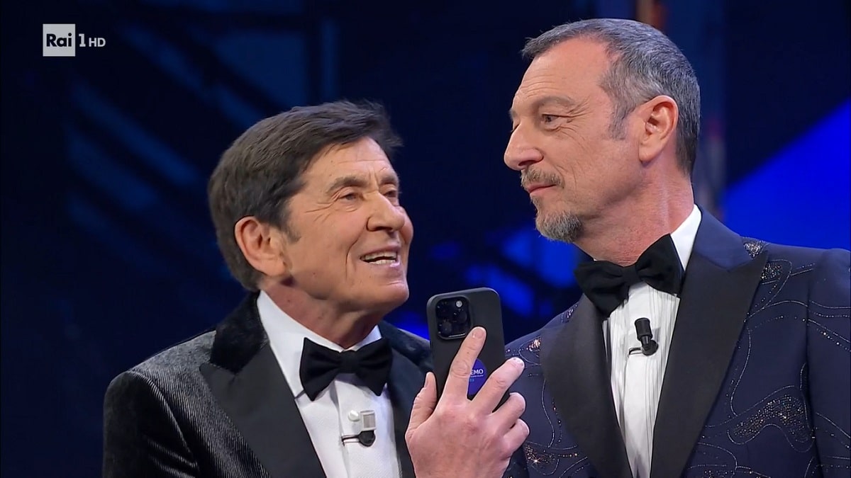 foto gianni morandi amadeus festival di sanremo 2023