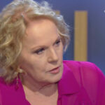 Katia Ricciarelli a La volta buona: colta di sorpresa da Caterina, scena muta