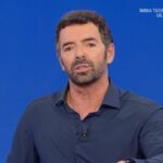 Alberto Matano rischia il posto: c’è chi vuole soffiargli La vita in diretta?
