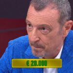 Affari Tuoi, tensione. Amadeus non crede ai suoi occhi: “Poteva finire male”