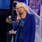 Amici, Maria De Filippi apre allo sport: Lorella Cuccarini va via?