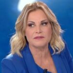 L’Isola dei Famosi costa cara a Simona Ventura: la decisione della Rai