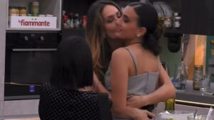 Foto Helena Prestes bacio Zeudi Di Palma