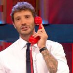 Affari Tuoi salta stasera: ecco perchè Stefano De Martino non andrà in onda