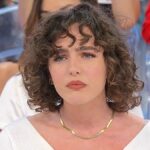 Chiara Pompei di Uomini e Donne si è accoltellata: “Riccardo mi sta vedendo morire”