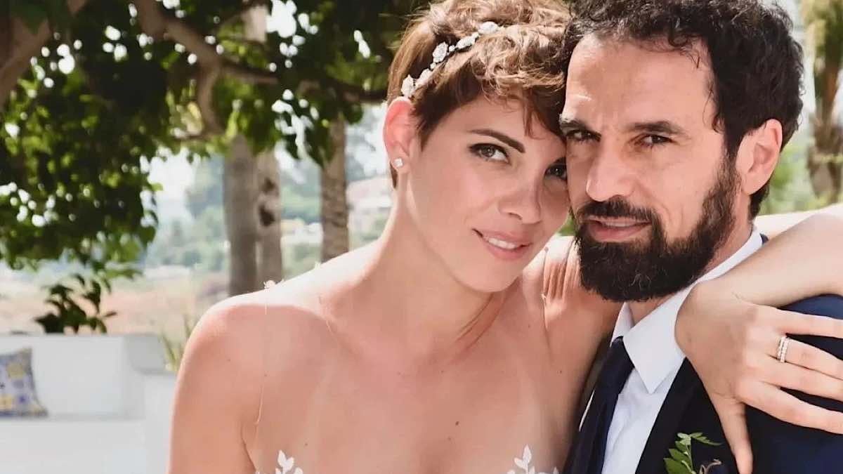 Foto Dino Giarrusso moglie Sara