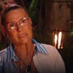L’Isola dei Famosi, tensione tra i naufraghi. Patrizia Rossetti: “Come a scuola”