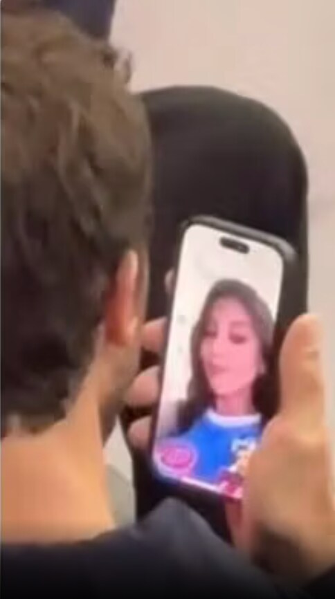 Videochiamata Stefano De Martino e Angela Nasti 