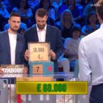 Affari Tuoi: Andrea cambia pacco e perde 300.000€, ma ne vince 60.000