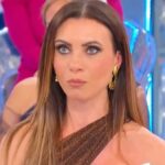 Uomini e Donne, Agnese si rimette in gioco: “Ho vissuto delle serate nere”