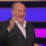 Gerry Scotti fa sul serio con La ruota della fortuna: “Tornerà storico premio”
