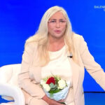 Mara Venier ammette: “Oggi a Domenica In ci sono stati un po’ di problemi”