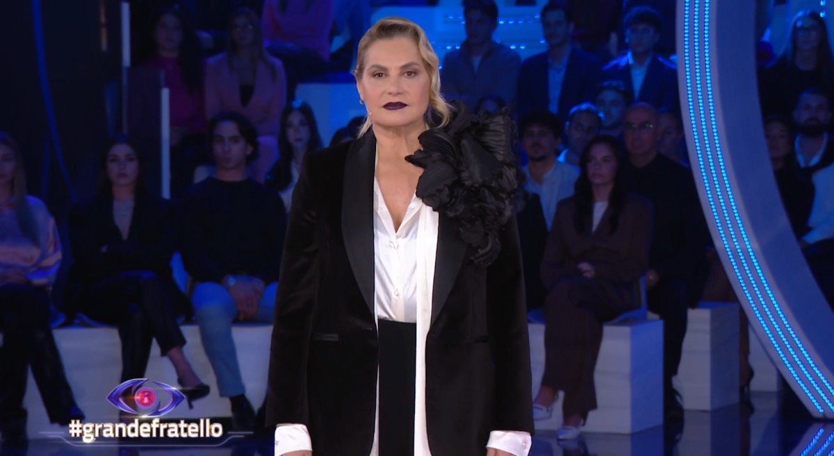 foto simona ventura 31ottobre