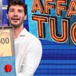 Stefano De Martino segna la sua prima vittoria contro La ruota della fortuna